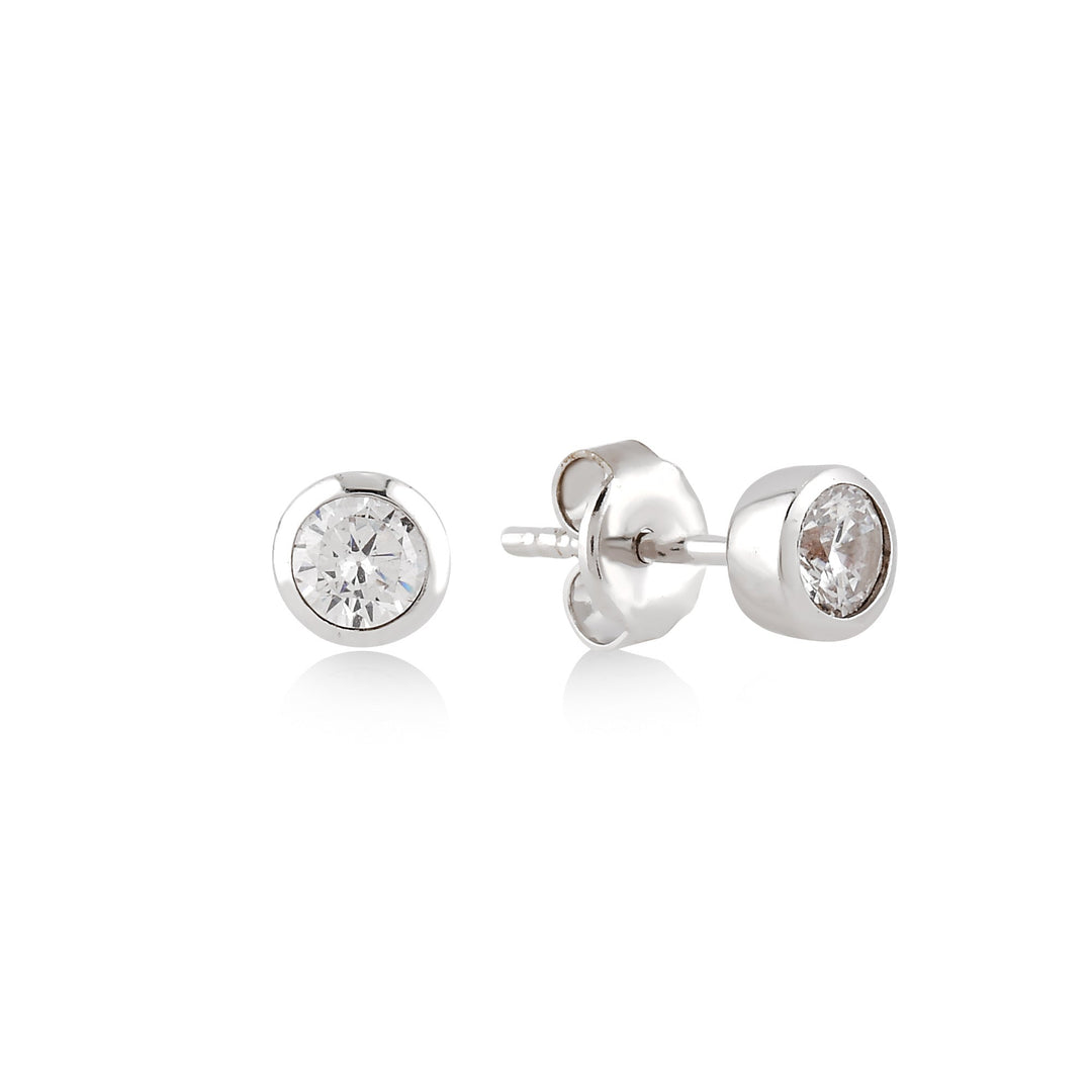 DAZZLING BRIGHT DIAMOND EARRING